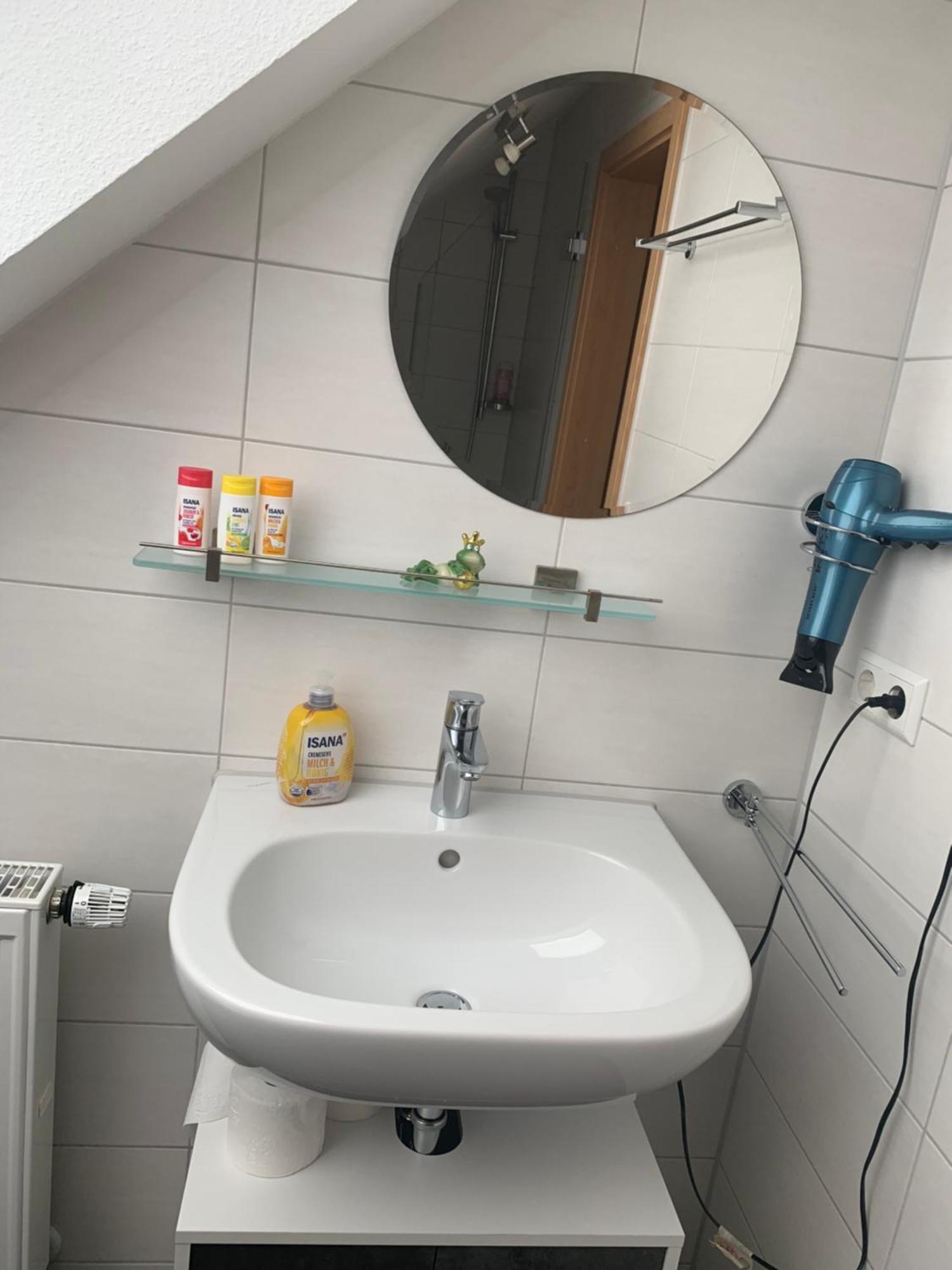 Gaeste-Appartement-Kirsammer Eningen unter Achalm Exterior foto