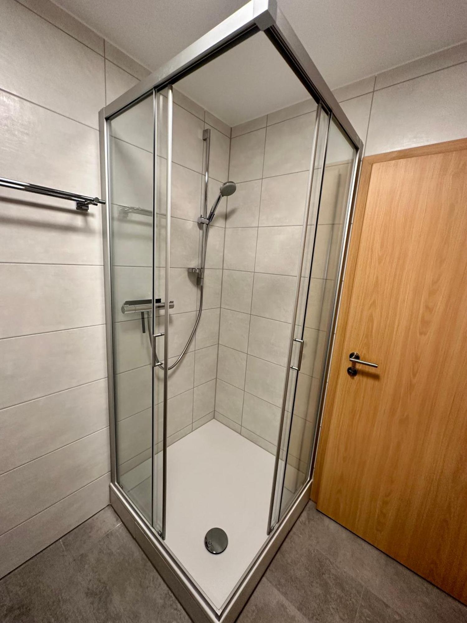 Gaeste-Appartement-Kirsammer Eningen unter Achalm Exterior foto