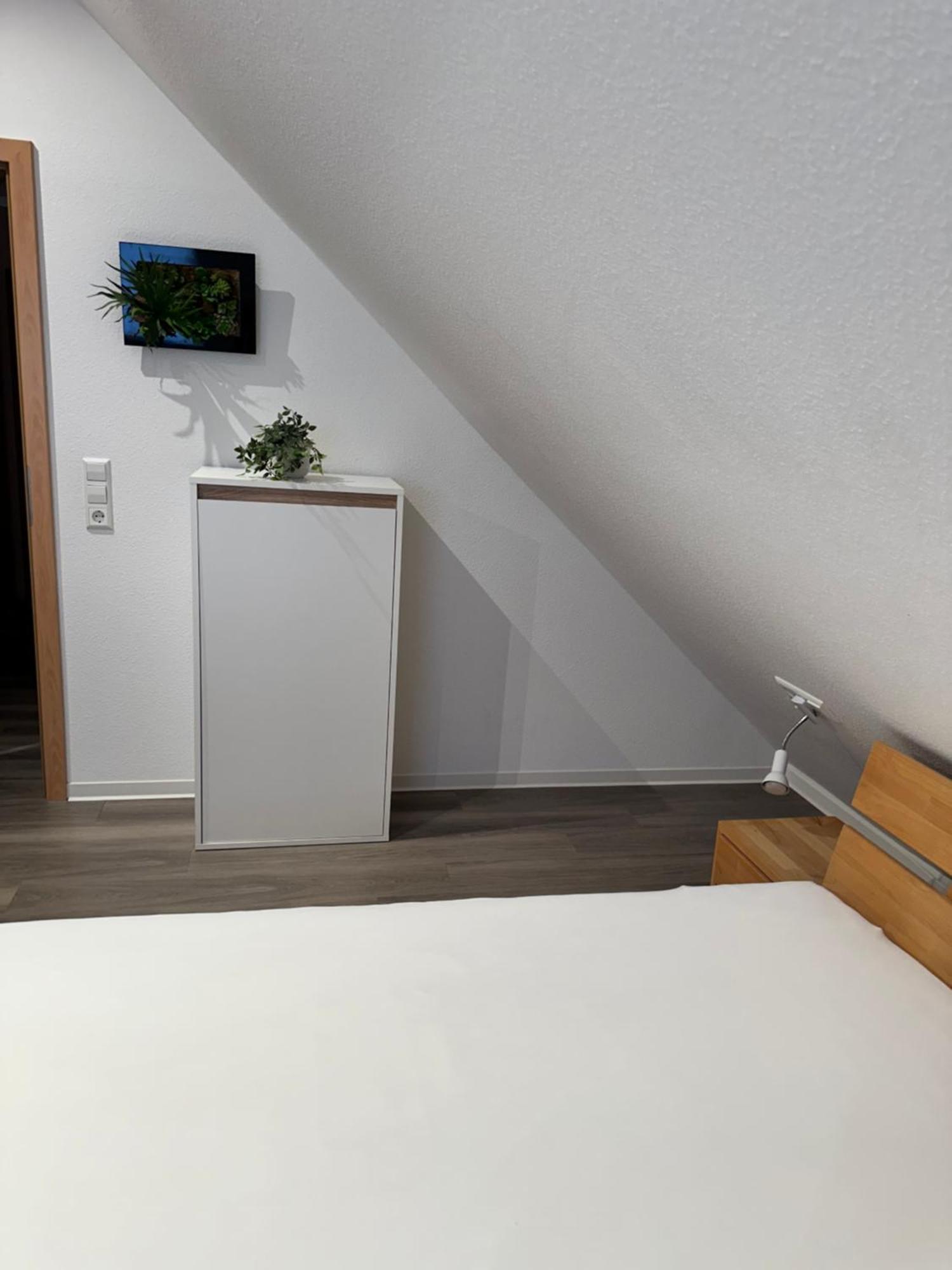 Gaeste-Appartement-Kirsammer Eningen unter Achalm Exterior foto