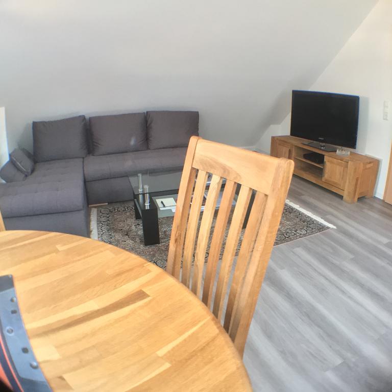 Gaeste-Appartement-Kirsammer Eningen unter Achalm Exterior foto